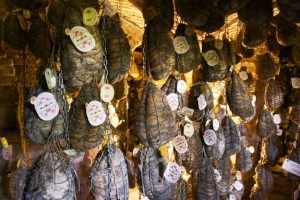 Culatello di Zibello - La stagionatura in grotta